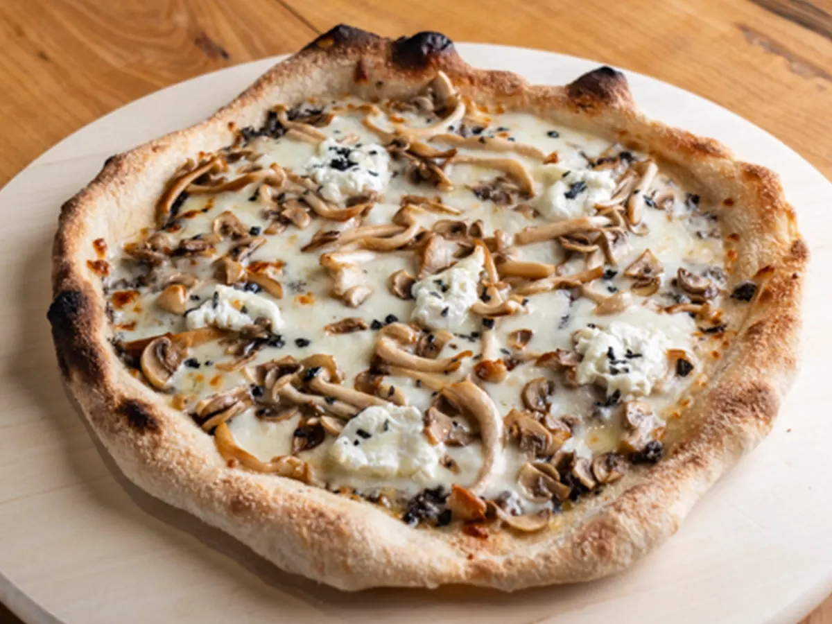 mushroom_pizza_yoy_restaurant_dubai_new