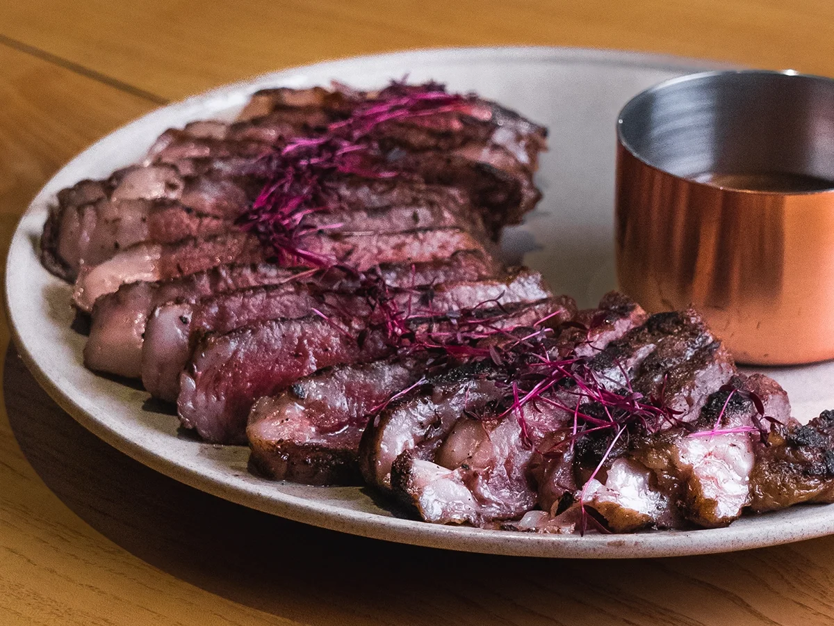 striploin_steak_yoy_restaurant_dubai