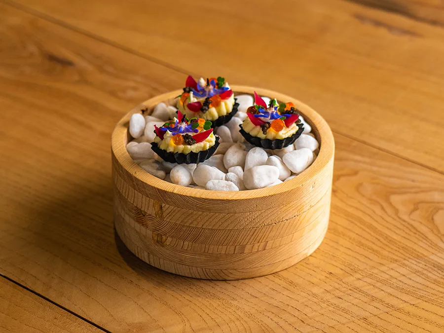 wasabi_sour_cream_yoy_restaurant_dubai