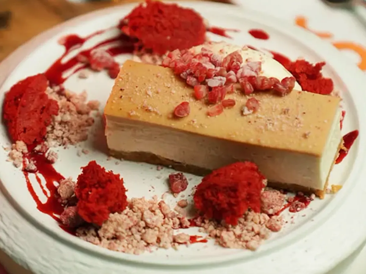 sakura_cheesecake_restaurant_dubai